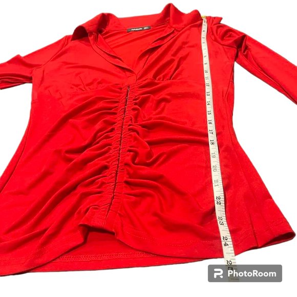 PattyBoutik Red Long Sleeves Rouched Flattering Notch Collar Top - L - Picture 4 of 9